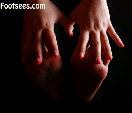 Foot Sees invite you to explore a free pictures with girl in her teens xxx gallery 262459